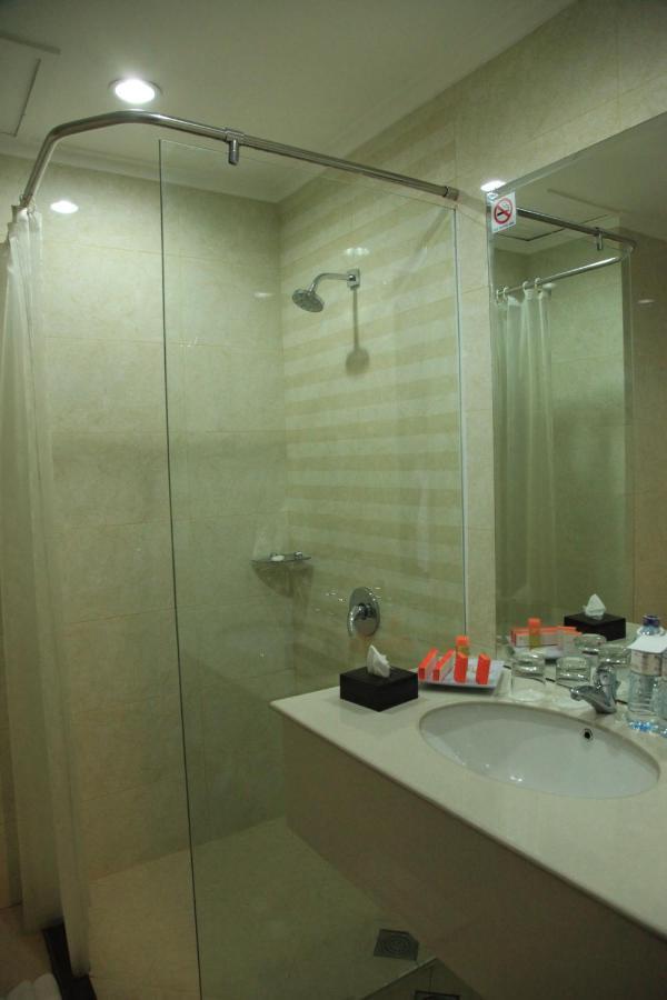 Aerotel Smile Losari Hotel Makassar